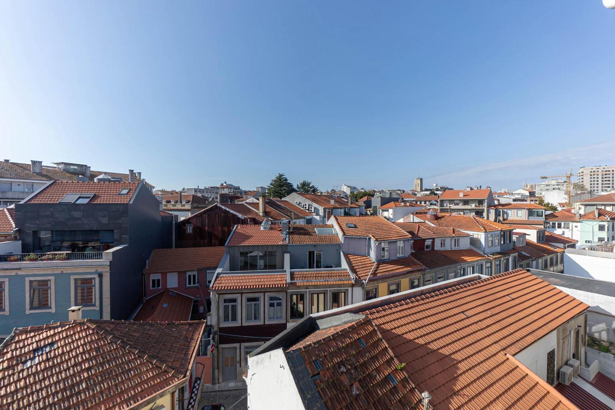 Floor With Sunny Balconies Apartamento Oporto